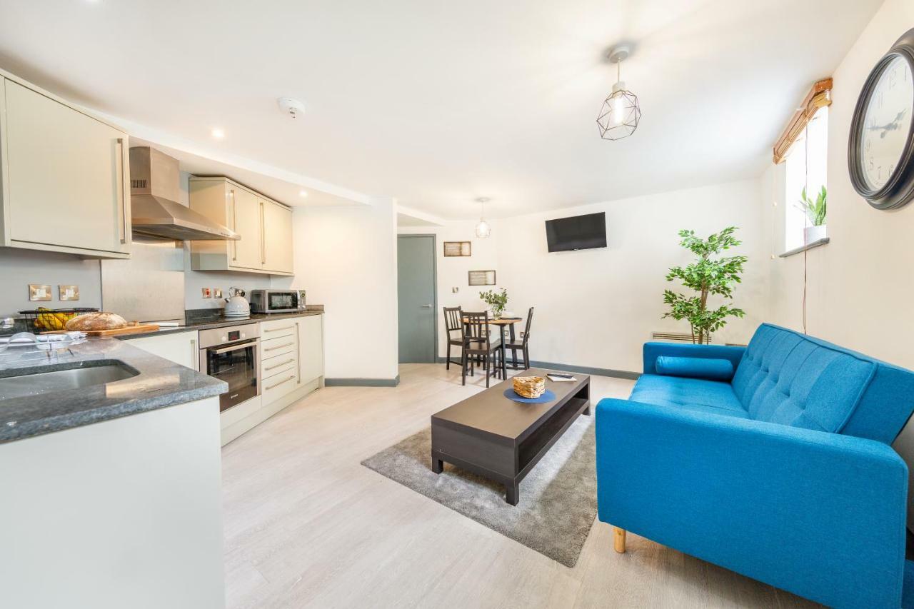 The Roof Apartment Bristol Bagian luar foto